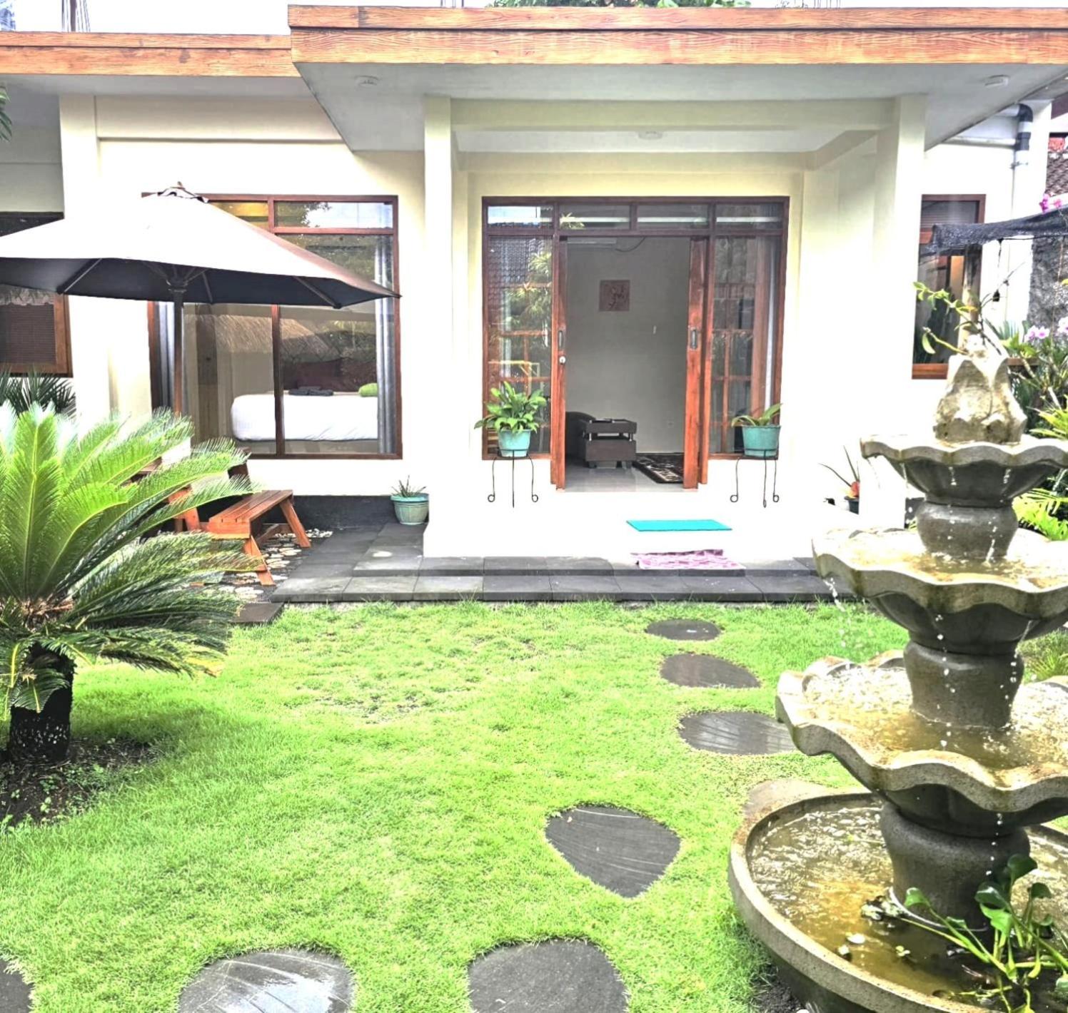 Suci'S Friendly Apartments Mataram Ngoại thất bức ảnh